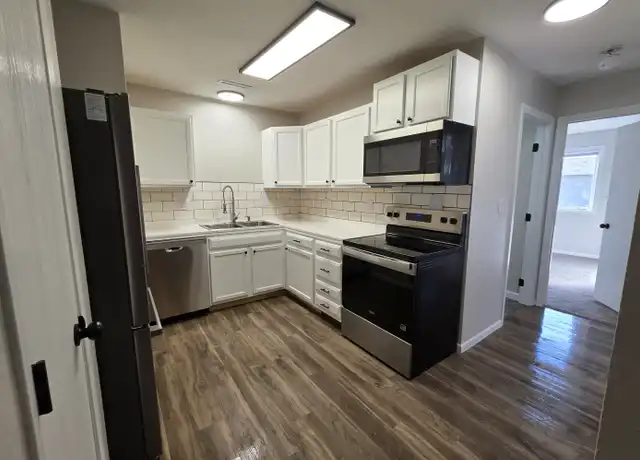 Property at 428 Stonehaven Dr Unit 7, Ames, IA, 50010, 2 beds, 2 baths, [object Object]