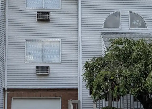 Property at 925 Oronoke Rd Unit 19E, Waterbury, CT, 06708, 2 beds, 1.5 baths, [object Object]