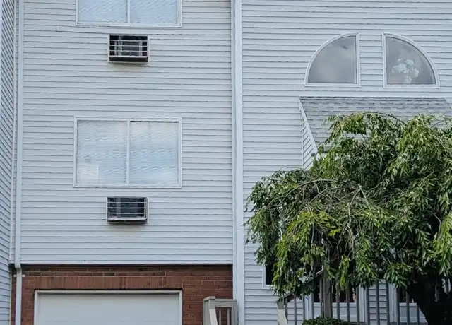 Property at 925 Oronoke Rd Unit 19E, Waterbury, CT, 06708, 2 beds, 1.5 baths, [object Object]