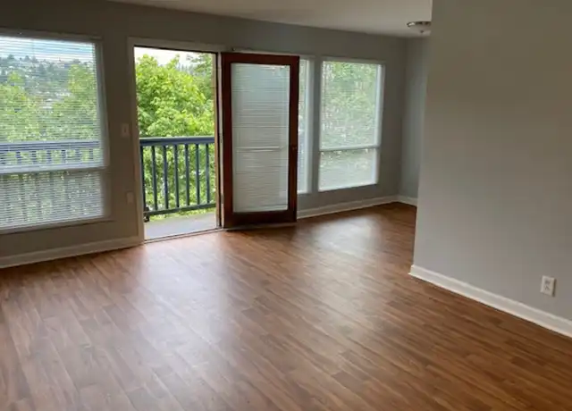 Property at 840 W Nickerson St Unit 02, Seattle, WA, 98119, 2 beds, 1 bath, [object Object]