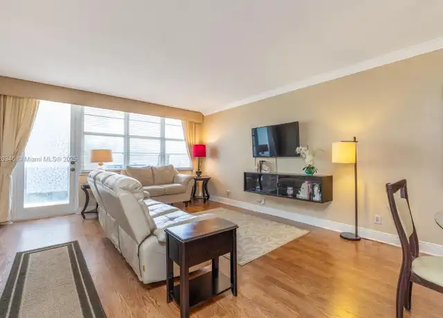 Property at 3725 S Ocean Dr #422, Hollywood, FL, 33019, 2 beds, 2 baths, [object Object]