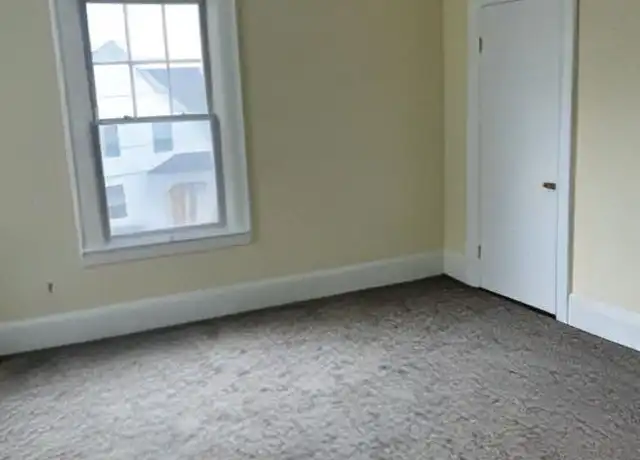 Property at 47 Tremont St Unit 2, Braintree, MA, 02184, 2 beds, 1 bath, [object Object]