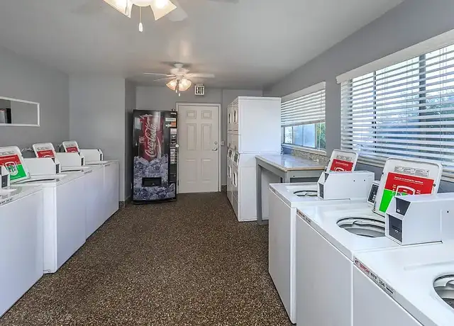 Photo of 401 Villa Ave, Clovis, CA 93612