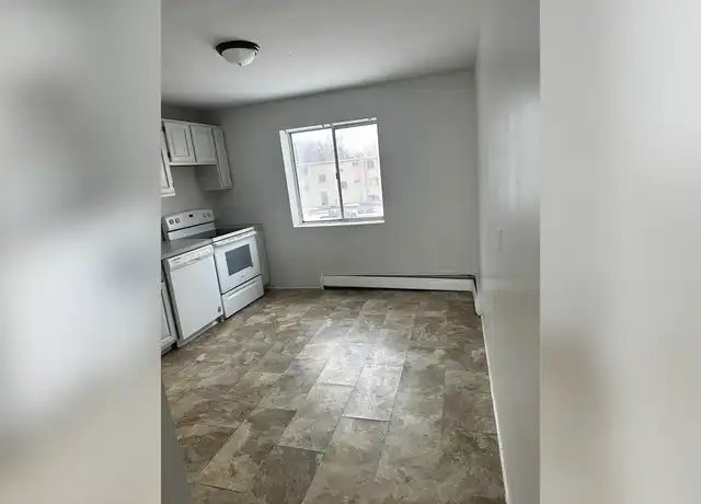 Property at Silverlake Apartments - 8235 Buffalo Ave, Niagara Falls, NY, 14304, 2 beds, 1 bath, [object Object]