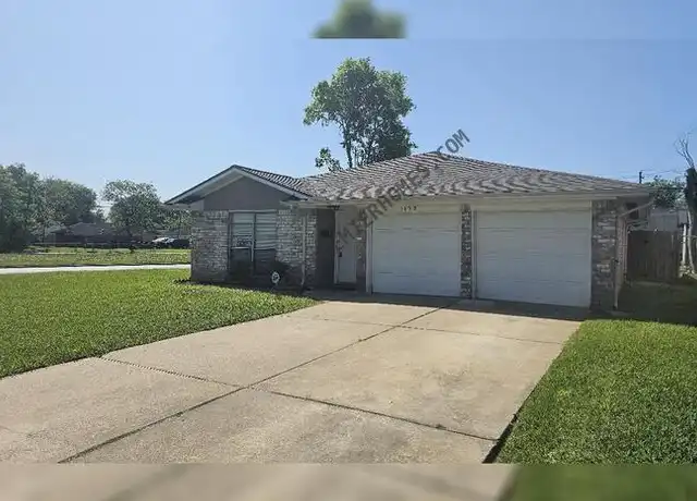 Property at 5458 Osprey Dr, Houston, TX, 77048, 3 beds, 2 baths, [object Object]