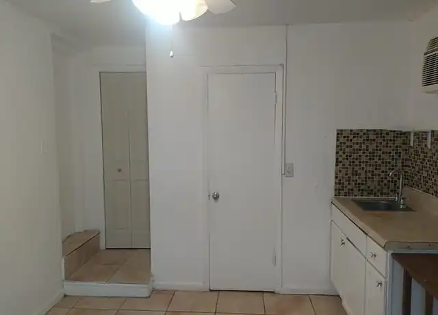 Property at 1224 NW 41st St, Miami, FL, 33142, 0 beds, 1 bath, [object Object]