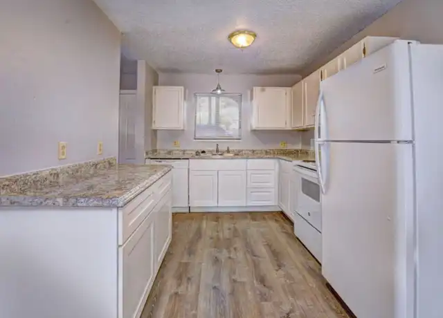 Property at 908 White Ave Unit 2, Grand Junction, CO, 81501, 2 beds, 1 bath, [object Object]
