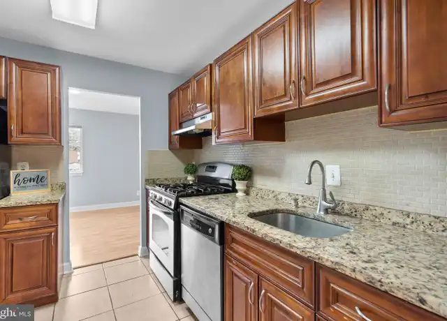 Property at 19413 Brassie Pl #204, Montgomery Village, MD, 20886, 2 beds, 2 baths, [object Object]