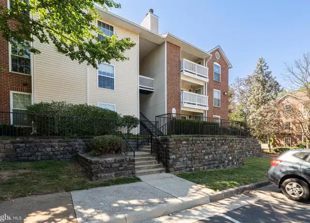Property at 1539 Lincoln Way Unit 302B, McLean, VA, 22102, 2 beds, 2 baths, [object Object]