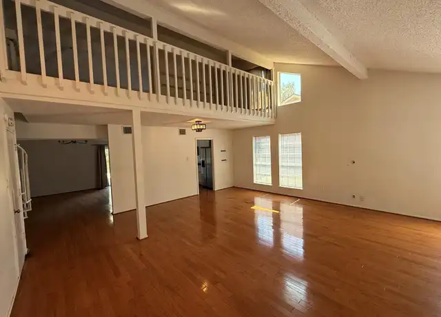 Property at 2018 Woodstream Blvd, Sugar Land, TX, 77479, 4 beds, 2 baths, [object Object]