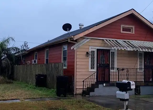 Property at 541 Mehle St, Arabi, LA, 70032, 1 bed, 1 bath, [object Object]