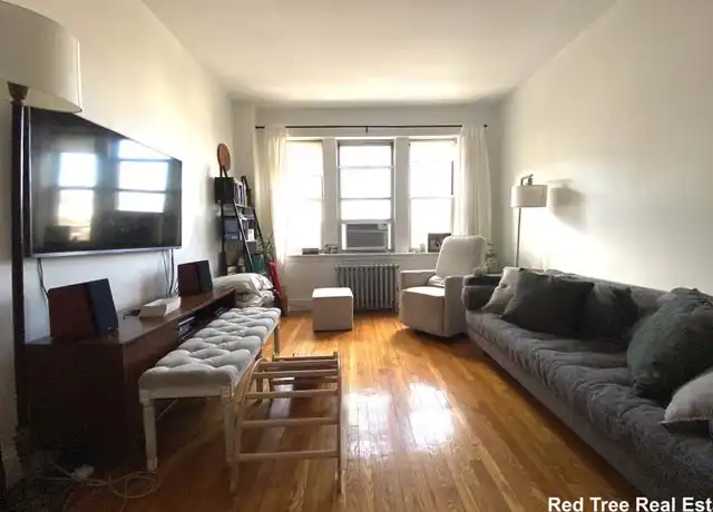 Property at 28 Colborne Rd, Brighton, MA, 02135, 2 beds, 1 bath, [object Object]