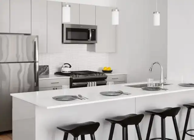 Property at 808 S Green St, Chicago, IL, 60607, 1 bed, 1 bath, [object Object]