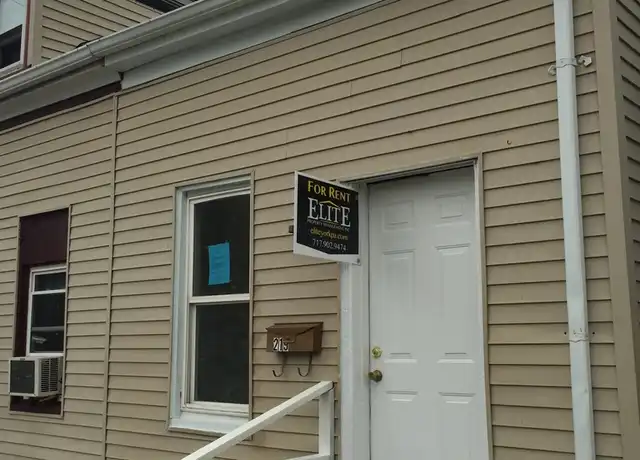 Property at 219 E South St, York, PA, 17403, 2 beds, 1 bath, [object Object]