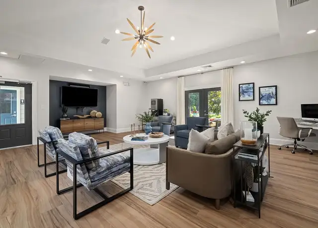 Photo of 100 Spring Meadow Dr, Chapel Hill, NC 27517