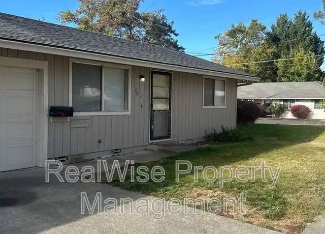 Property at 717 NW B St Unit A, Grants Pass, OR, 97526, 2 beds, 1 bath, [object Object]