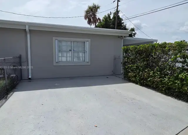 Property at 5451 E 2nd Ave, Hialeah, FL, 33013, 2 beds, 1 bath, [object Object]