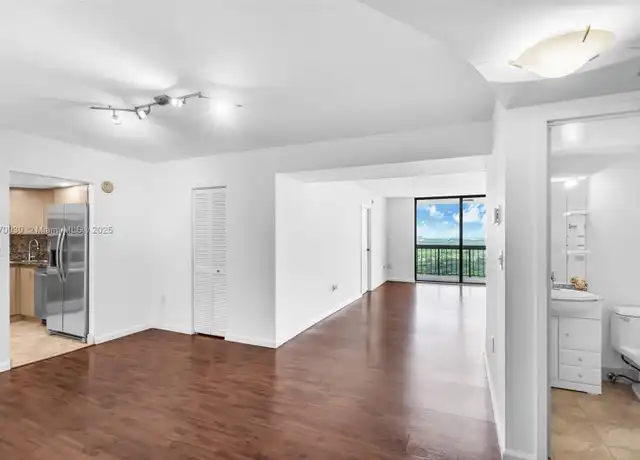 Property at 2333 Brickell Ave #2708, Miami, FL, 33129, 1 bed, 1.5 baths, [object Object]