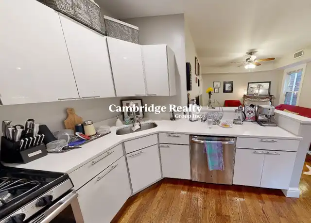Property at 167 Hampshire St Unit 1T, Cambridge, MA, 02139, 2 beds, 1 bath, [object Object]