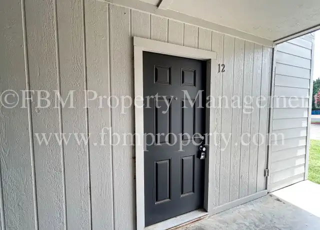 Property at 1020 Northwood Blvd Unit 12, Corsicana, TX, 75110, 1 bed, 1 bath, [object Object]