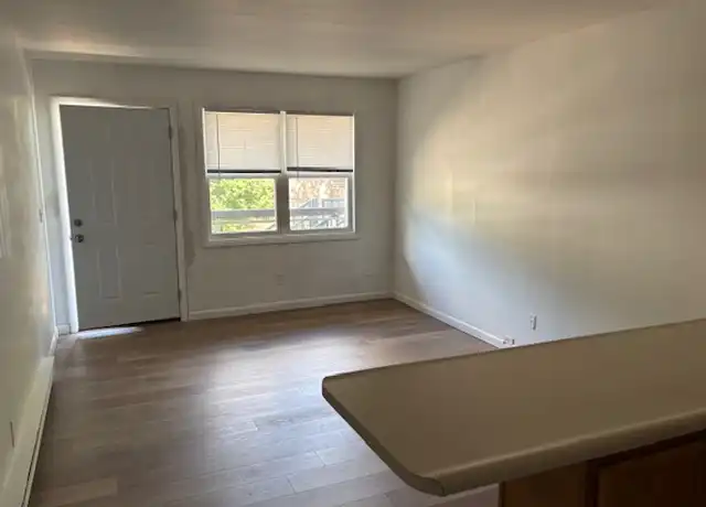 Property at 1807 Stonegate Dr Unit 206, Champaign, IL, 61821, 0 beds, 1 bath, [object Object]
