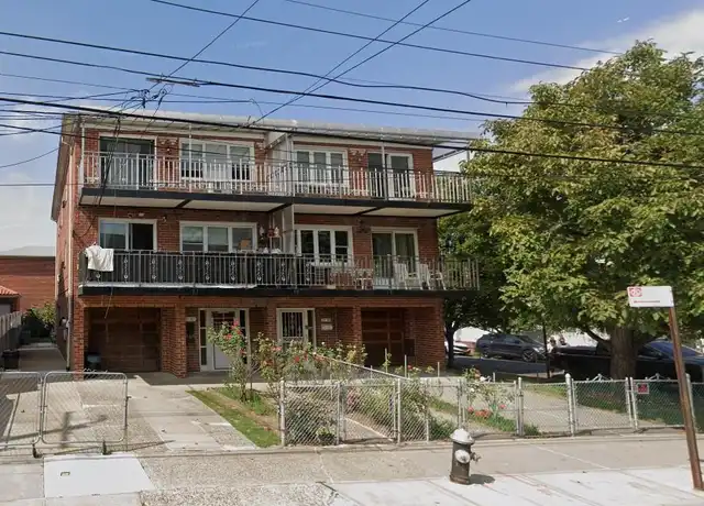 Property at 57-32 136th St Fl 3, Flushing, NY, 11355, 3 beds, 2 baths, [object Object]