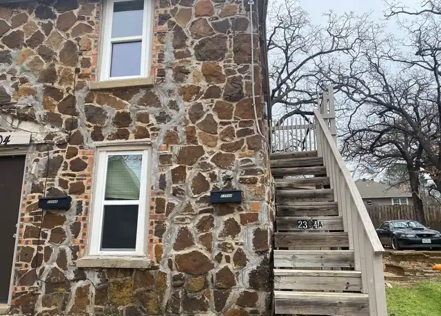 Property at 2304 S Elm St, Denton, TX, 76201, 1 bed, 1 bath, [object Object]