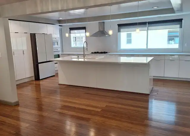 Property at 4751 La Villa Marina Unit G, Marina del Rey, CA, 90292, 2 beds, 2.5 baths, [object Object]