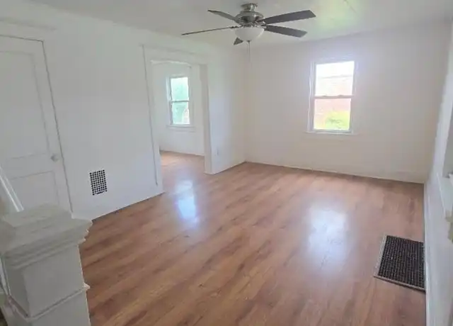 Property at 323 Irwin St Unit 1R-1R, Phillipsburg, NJ, 08865, 3 beds, 1 bath, [object Object]