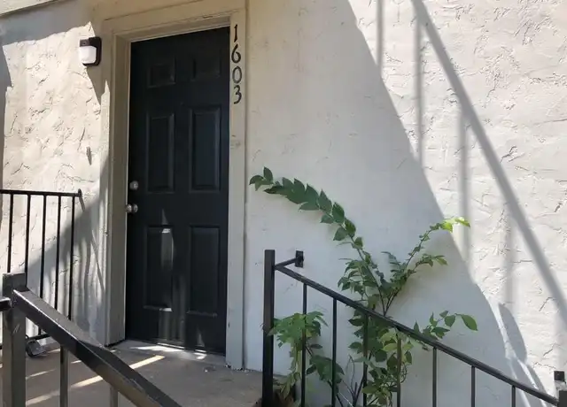 Property at 1603 Voirin Rd, Irving, TX, 75061, 2 beds, 1 bath, [object Object]