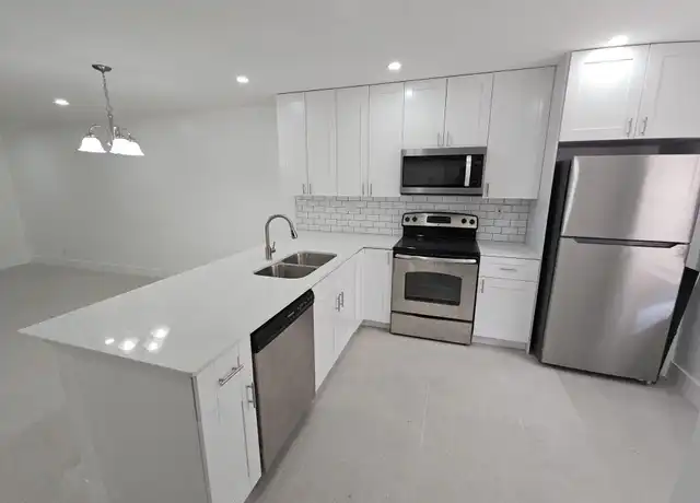 Property at 9338 SW 3rd St #505, Boca Raton, FL, 33428, 2 beds, 2 baths, [object Object]