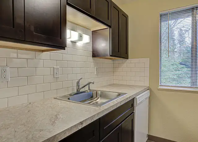 Property at 9408 SW Allen Blvd Unit 131-9392, Portland, OR, 97223, 2 beds, 1 bath, [object Object]