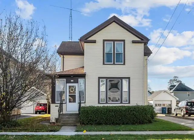 Property at 317 W 14th Ave, Oshkosh, WI, 54902, 1 bed, 1 bath, [object Object]