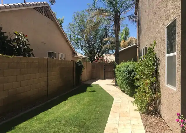 Property at 2862 E Santa Rosa Dr, Gilbert, AZ, 85234, 5 beds, 3 baths, [object Object]