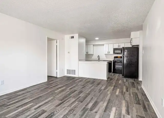 Property at 1570 Interstate 35 North Frontage Rd Unit 234, New Braunfels, TX, 78130, 2 beds, 2 baths, [object Object]