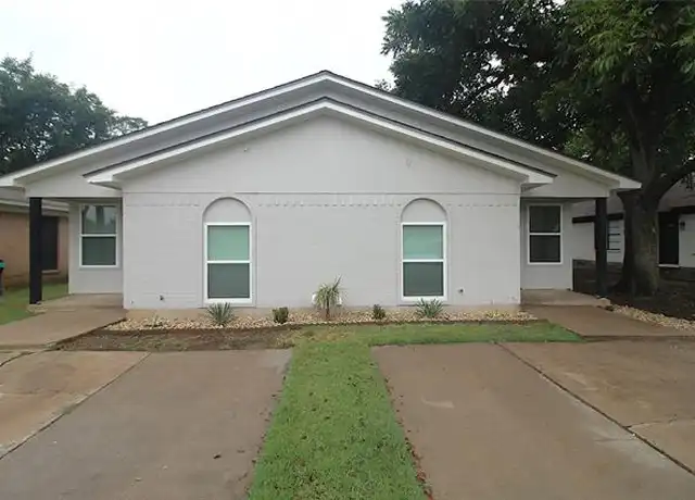 Property at 232 S Main St, Burleson, TX, 76028, 2 beds, 1 bath, [object Object]