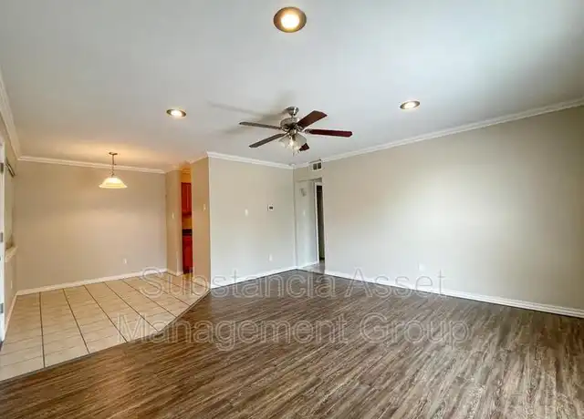 Property at 1433 NW 24th St Unit 201, Oklahoma City, OK, 73106, 2 beds, 1 bath, [object Object]