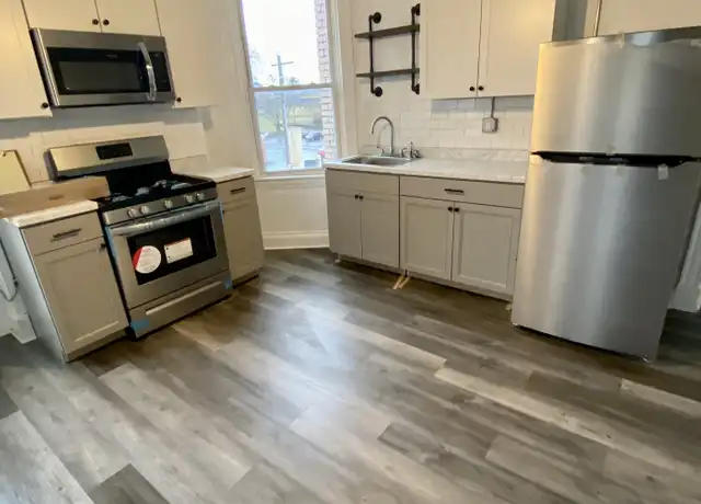 Property at 4539 Montgomery Rd Unit 1, Cincinnati, OH, 45212, 2 beds, 1 bath, [object Object]