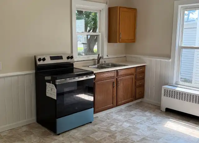 Property at 144-146 Madison St Unit 146, Oriskany Falls, NY, 13425, 4 beds, 2 baths, [object Object]