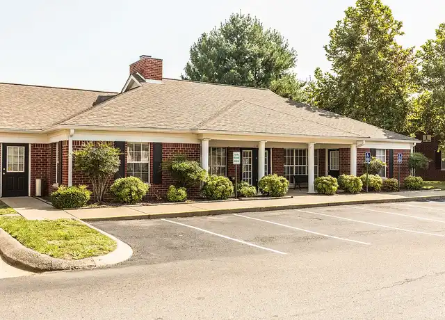 Property at Cumberland Manor - 1121 Riverwood Pl, Clarksville, TN, 37040, 1 bed, 1 bath, [object Object]