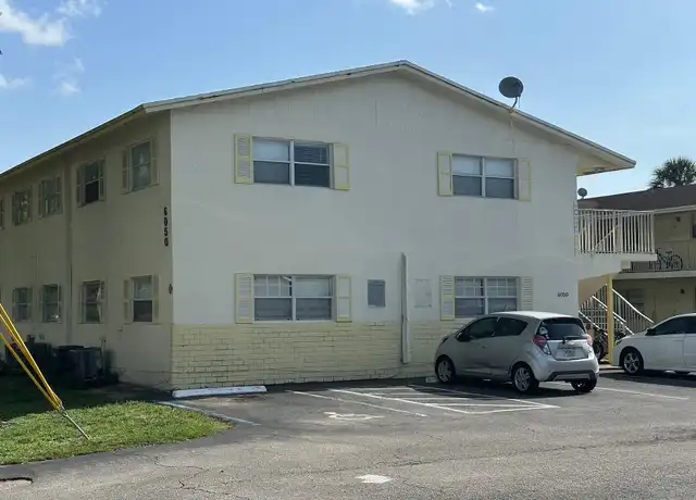 Property at 6050 NW 8th St Unit 9, Margate, FL, 33063, 2 beds, 1 bath, [object Object]
