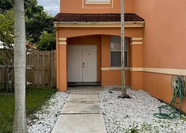 Property at 10470 SW 16th St, Pembroke Pines, FL, 33025, 4 beds, 2 baths, [object Object]