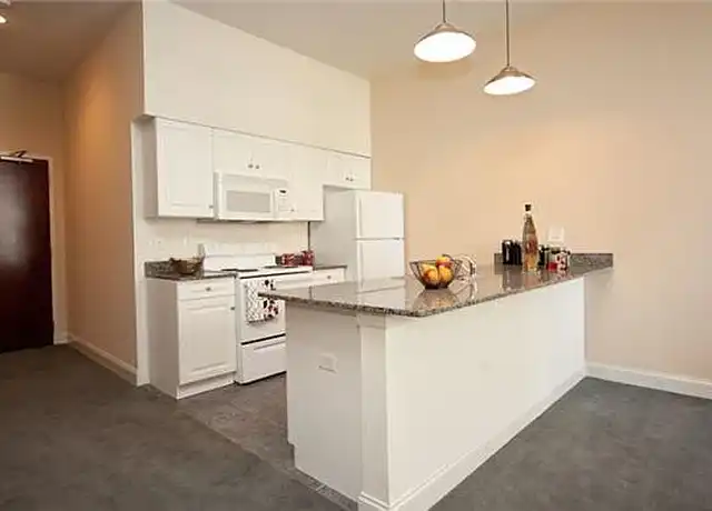 Property at 55 on the Park - 55 Trumbull St, Hartford, CT, 06103, 1-2 bed, 1-2 bath, [object Object]