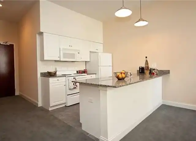Property at 55 on the Park - 55 Trumbull St, Hartford, CT, 06103, 1 bed, 1 bath, [object Object]