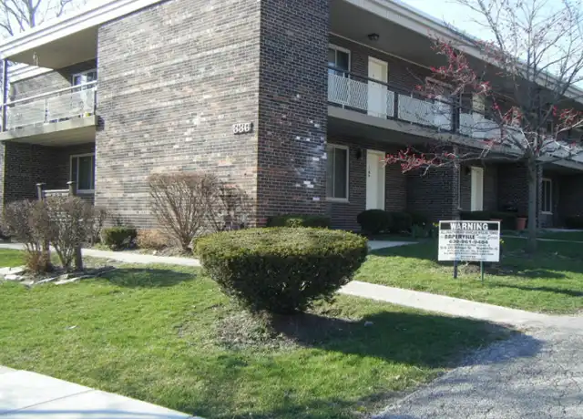 Property at 336 Pennsylvania Ave Unit 5, Glen Ellyn, IL, 60137, 1 bed, 1 bath, [object Object]