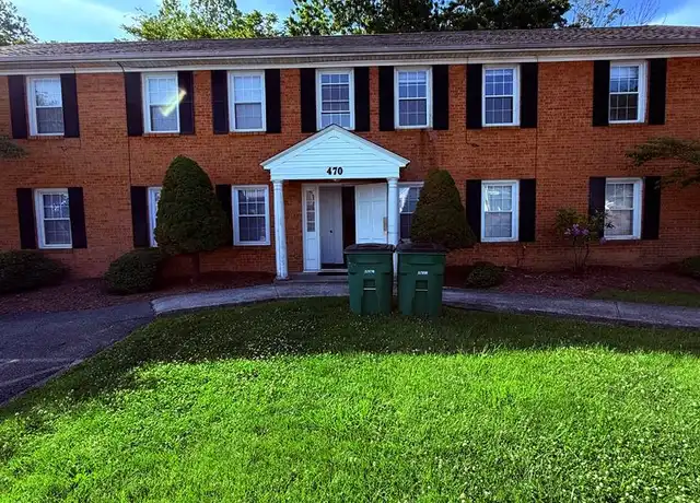 Property at 470 College St Unit 470-2, Christiansburg, VA, 24073, 2 beds, 1 bath, [object Object]