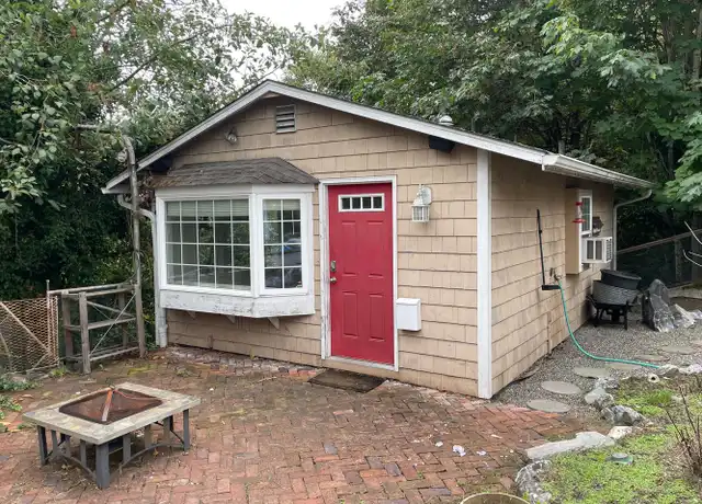 Property at 3924 19th Ave SW Unit COTTAGE, Seattle, WA, 98106, 0 beds, 1 bath, [object Object]
