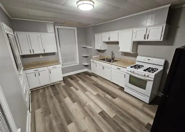 Property at 123 Randolph Ave, Hagerstown, MD, 21740, 3 beds, 1 bath, [object Object]
