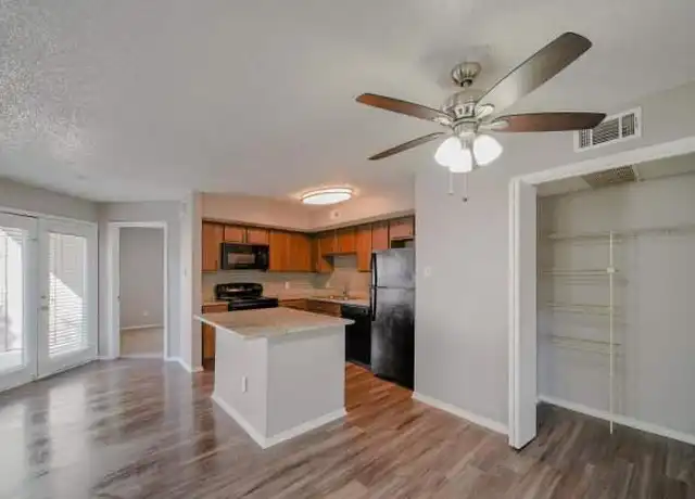 Property at 9302 Forest Ln Unit 1016, Dallas, TX, 75243, 1 bed, 1 bath, [object Object]
