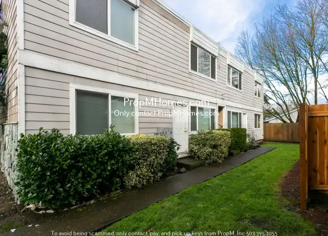 Property at 6851 N Fessenden St Unit 4, Portland, OR, 97203, 2 beds, 1 bath, [object Object]